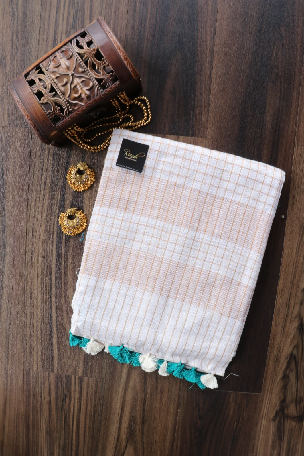LINEN CHECKS WITH SEA GREEN EDGING