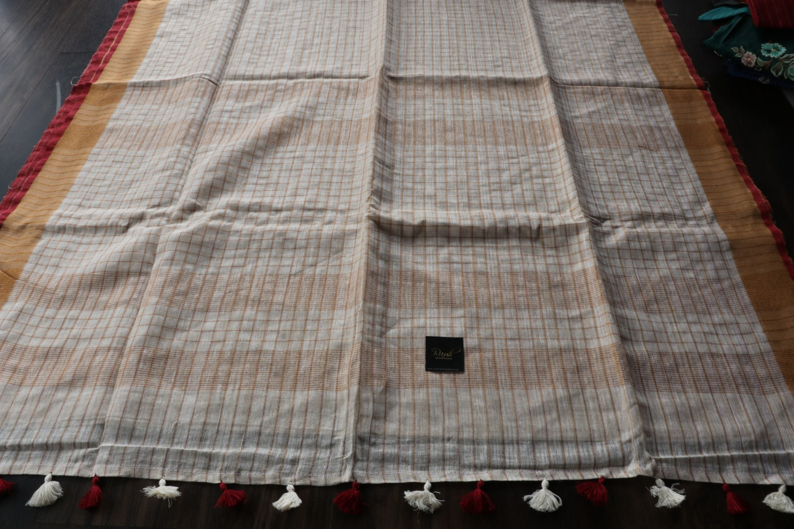 LINEN CHECKS WITH MAROON EDGING
