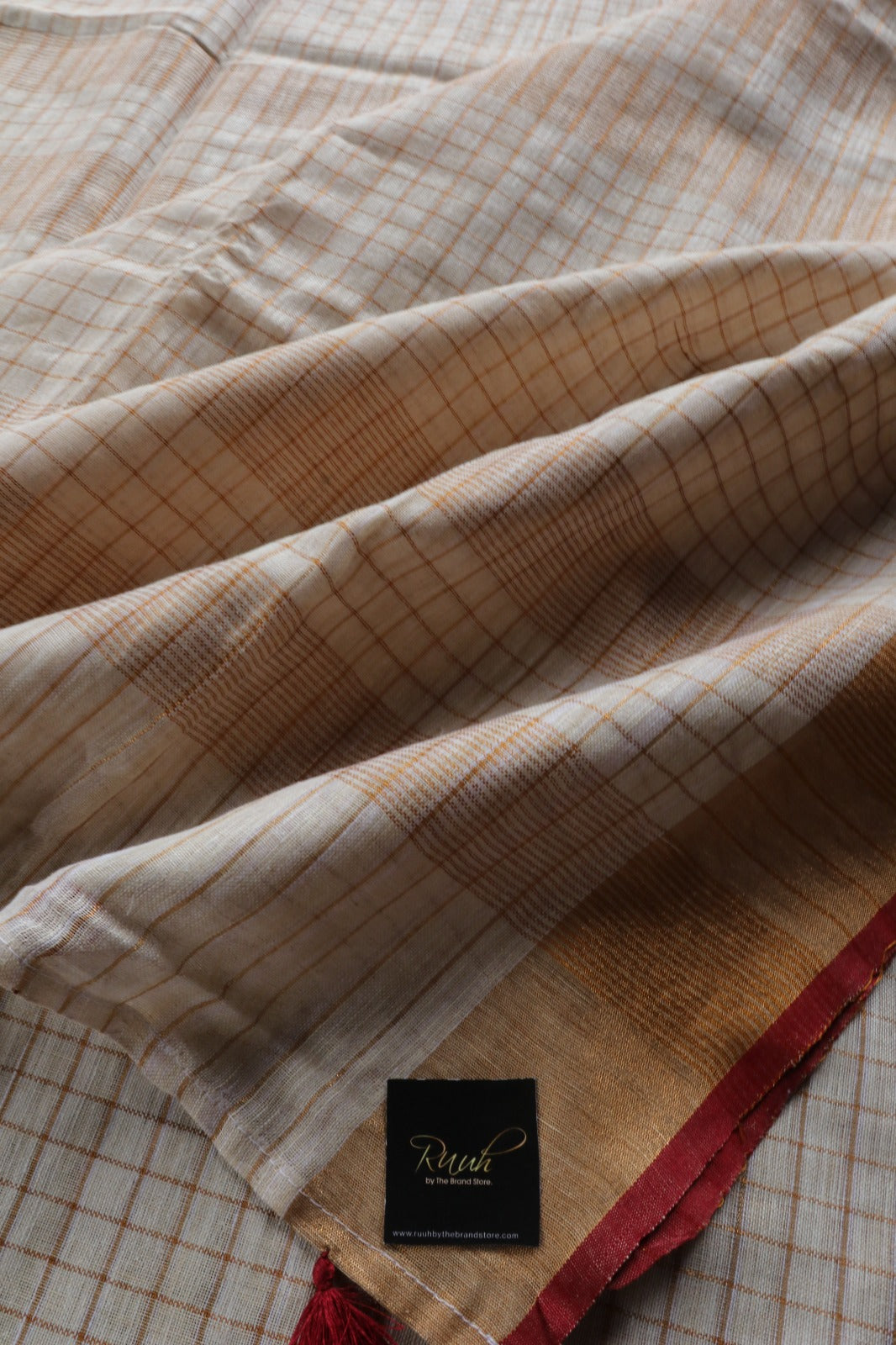LINEN CHECKS WITH MAROON EDGING