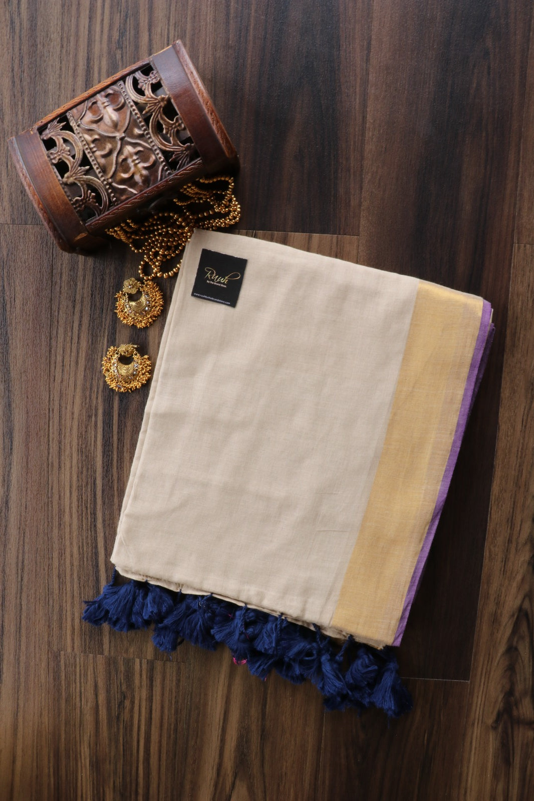 MULMUL ZARI BORDER WITH LAVENDER EDGING