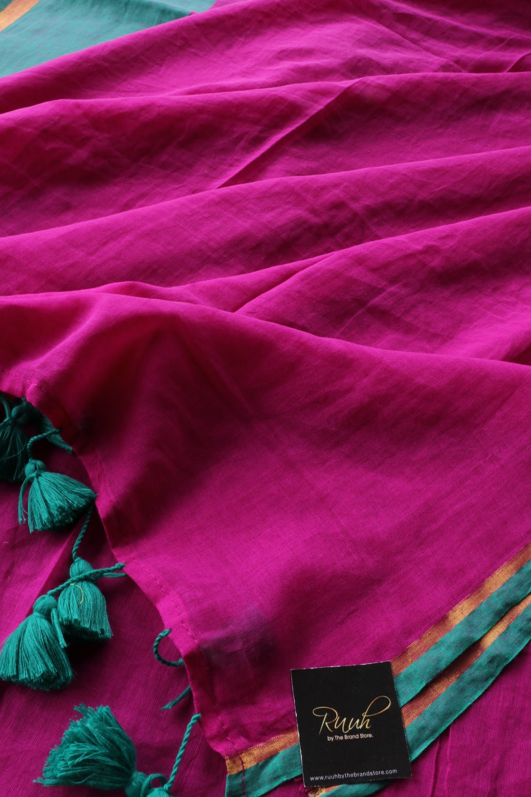 MAGENTA GREEN MULMUL COTTON SAREE