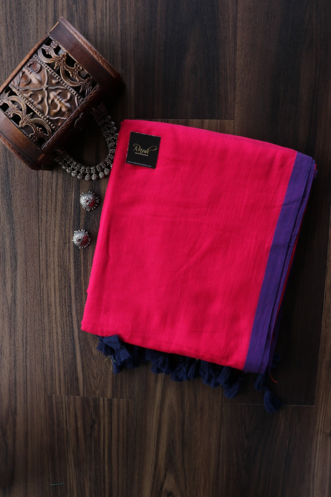 DARK PINK - BLUE PLAIN MULMUL SAREE