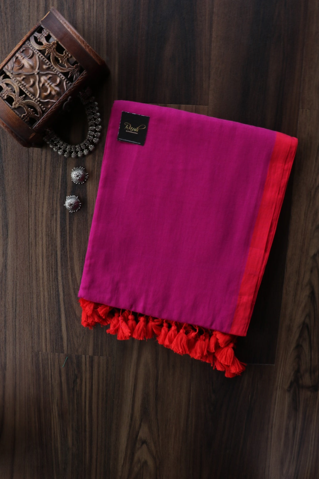 MAGENTA - RED PLAIN MULMUL SAREE