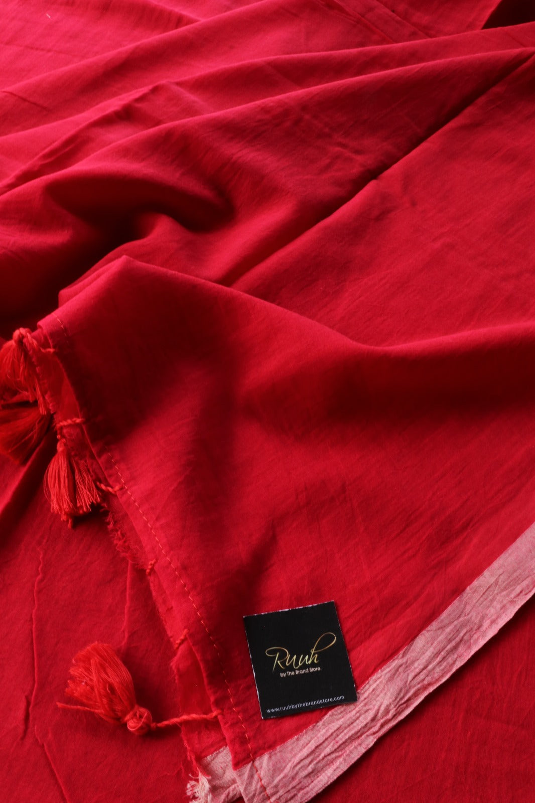 RED - LIGHT PEACH PLAIN MULMUL SAREE