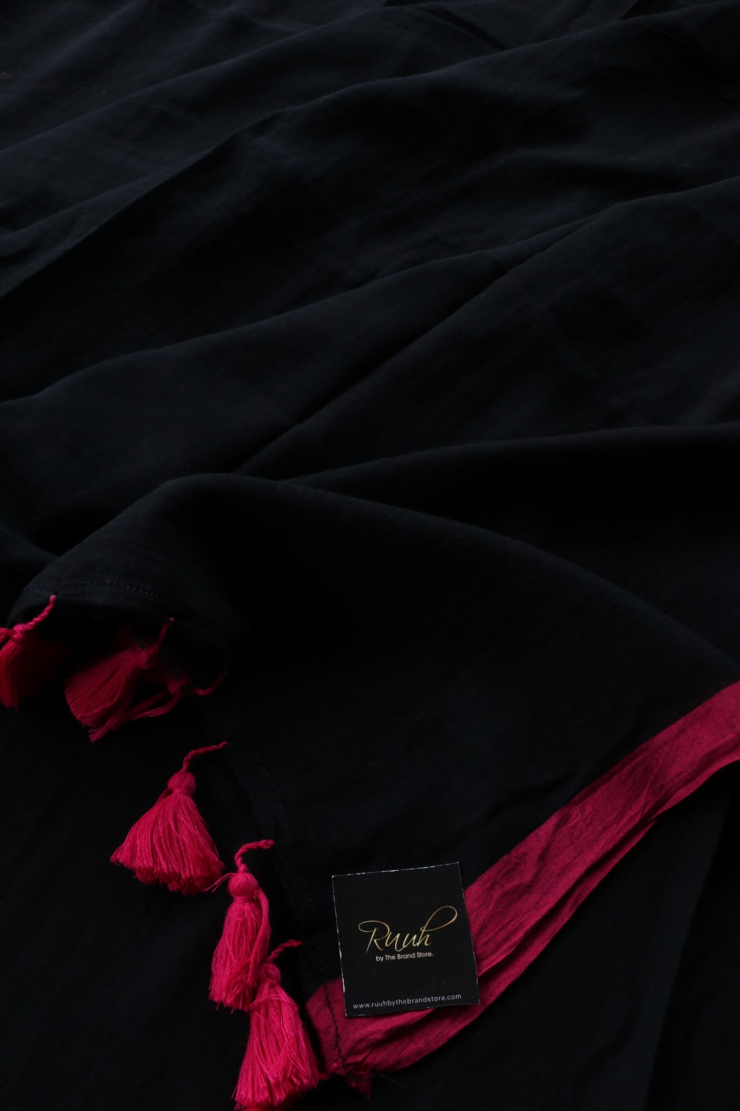 BLACK -PINK PLAIN MULMUL SAREE