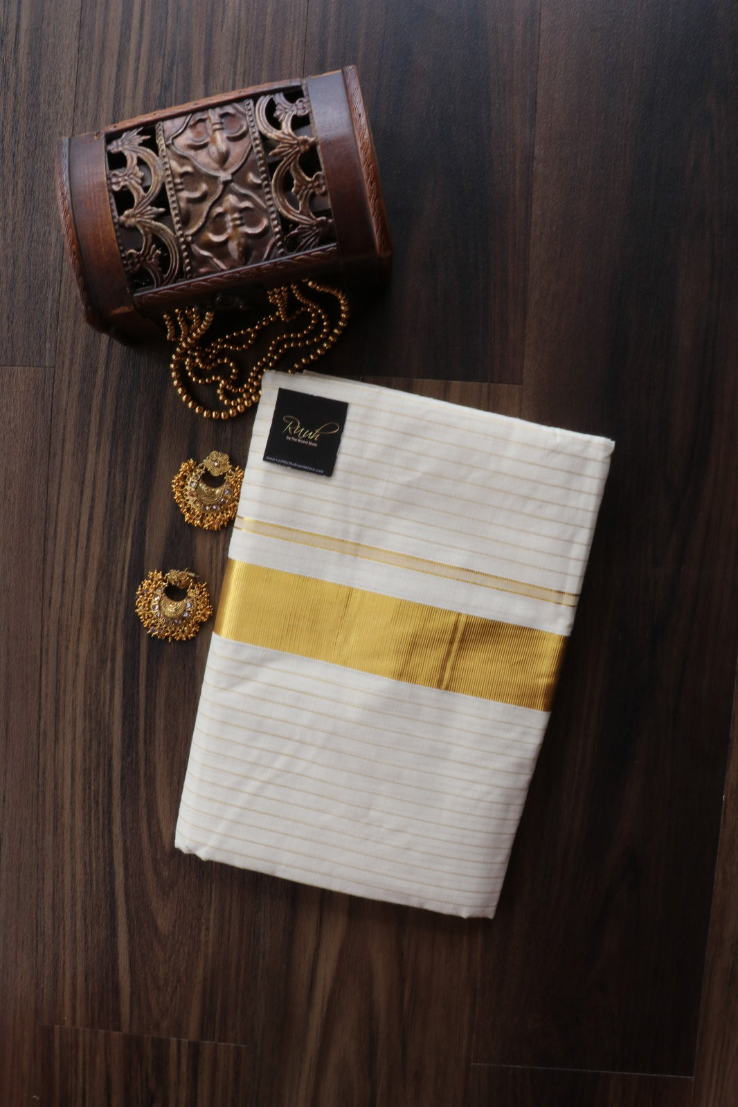 COTTON SAREE IN STRIPE PATTERN