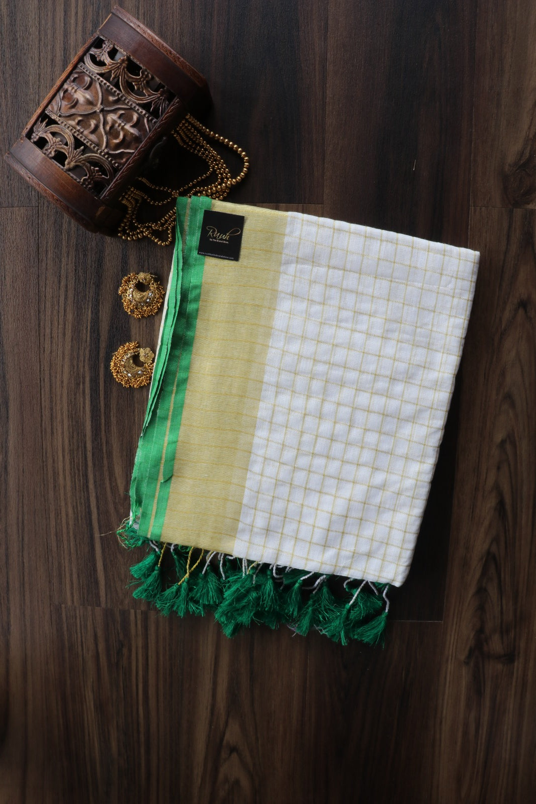 LINEN CHECKS WITH  GREEN EDGING