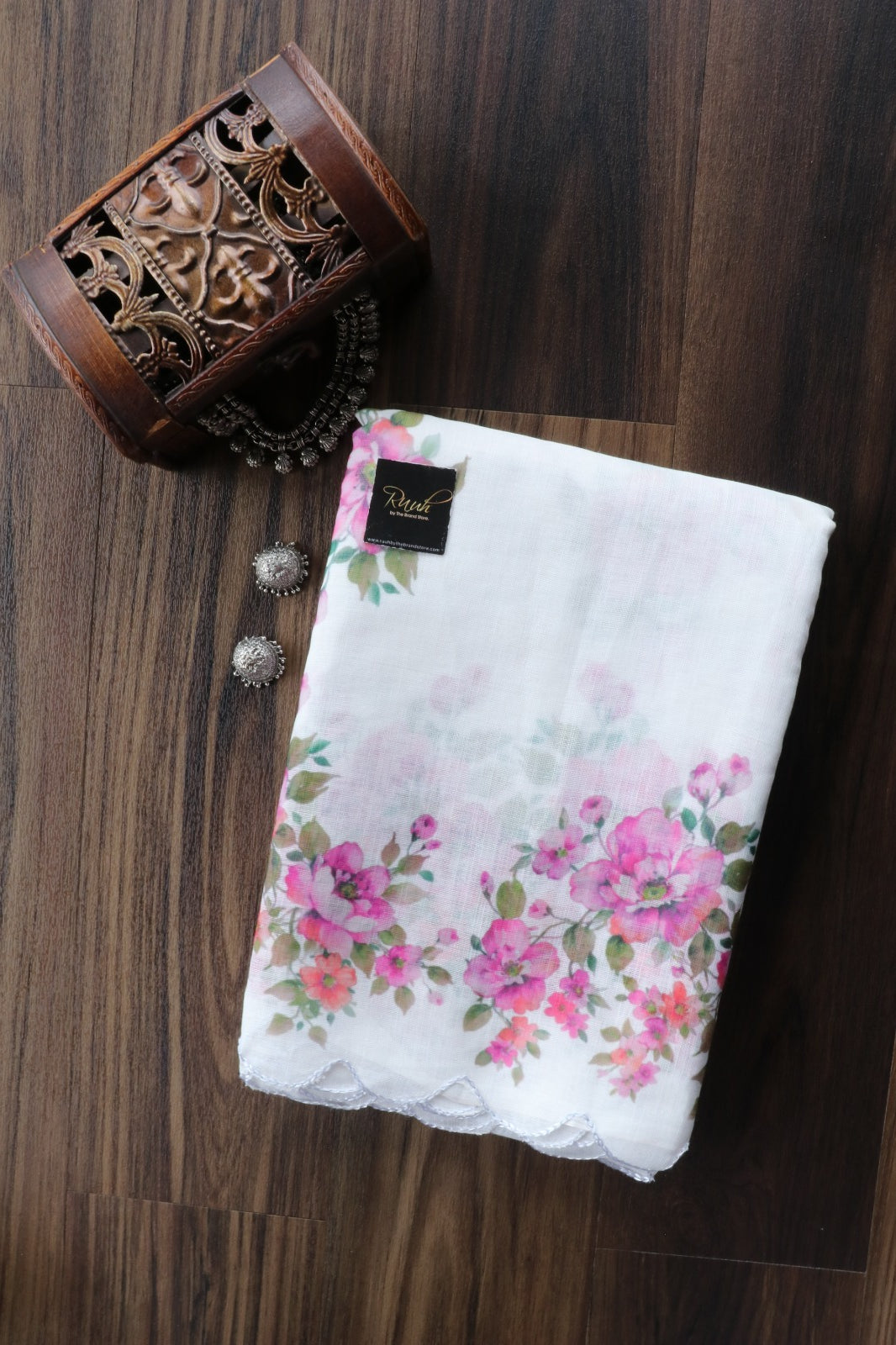 SEMI LINEN FLORAL PRINT SAREE 3