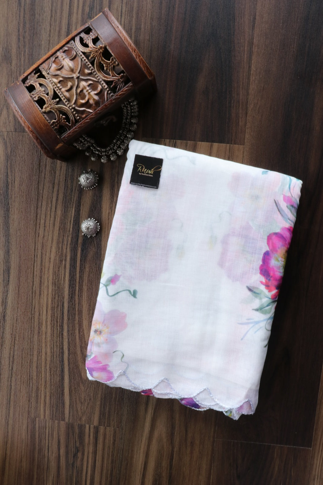 SEMI LINEN FLORAL PRINT SAREE 2