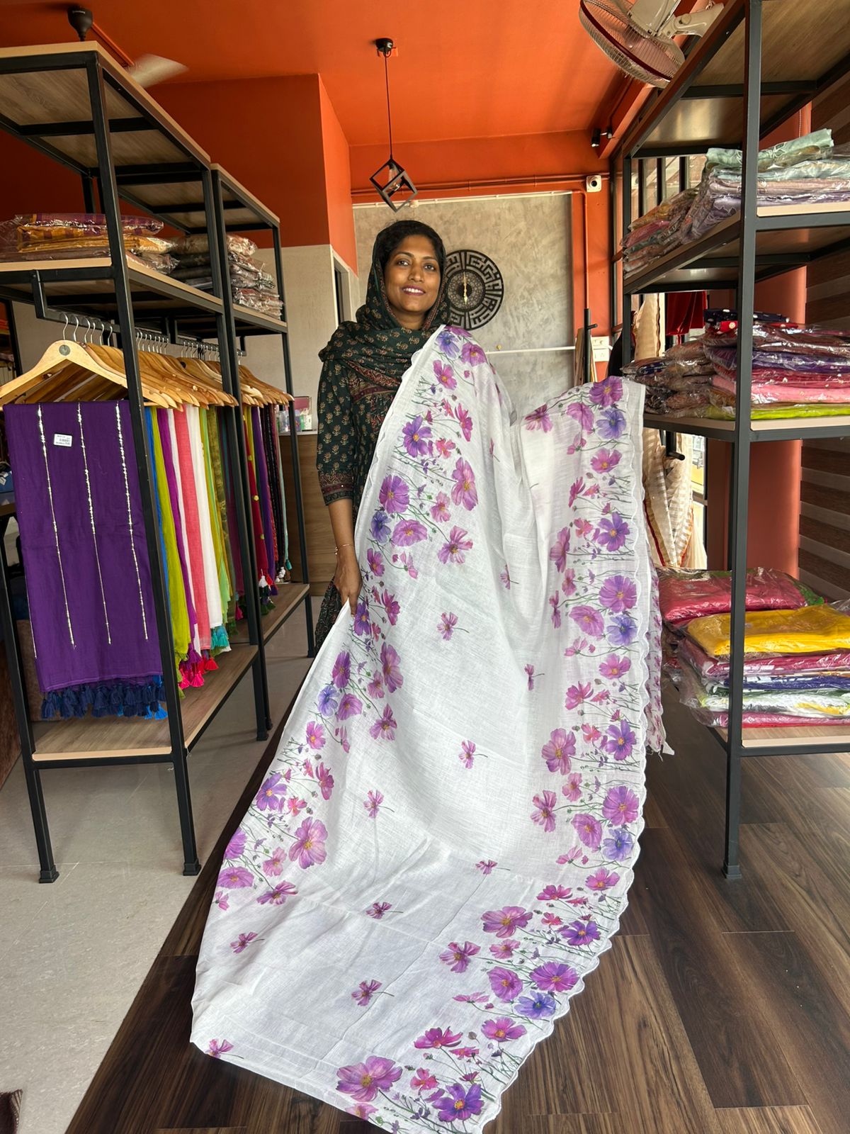 SEMI LINEN FLORAL PRINT SAREE 4