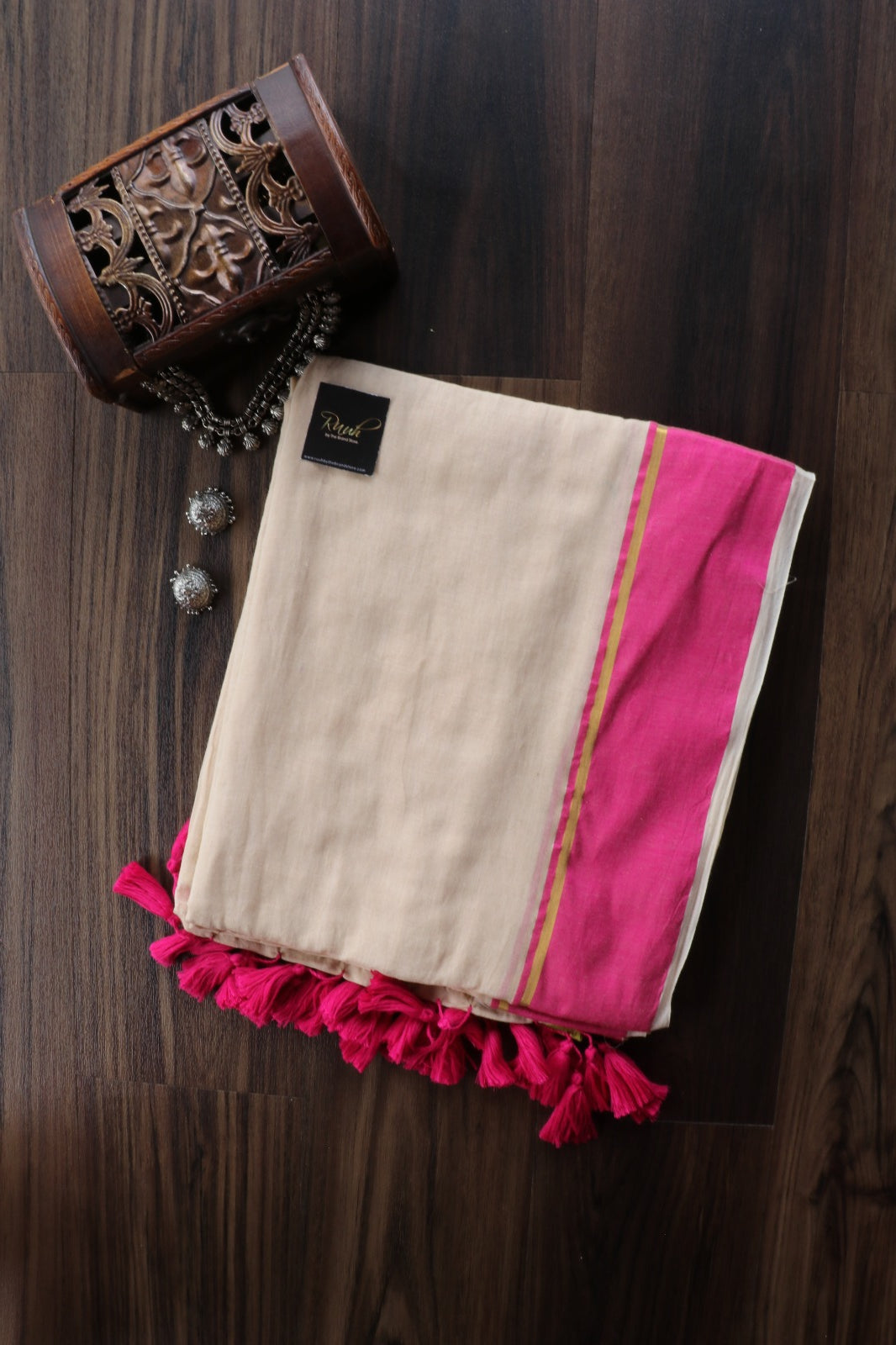 MULMUL SAREE WITH PINK & NEON BORDER