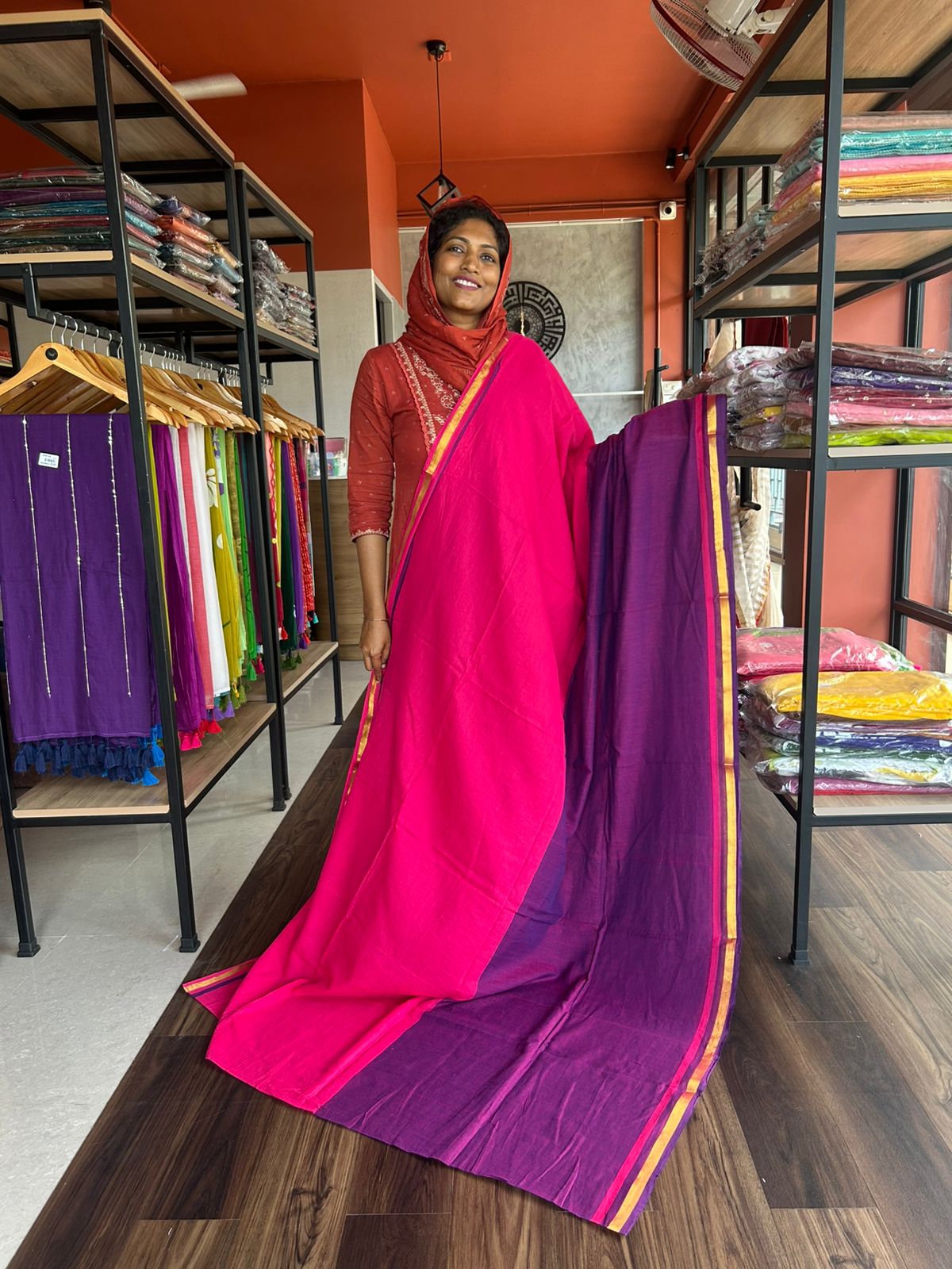 MUL COTTON SAREE IN HALF AND HALF PATTERN