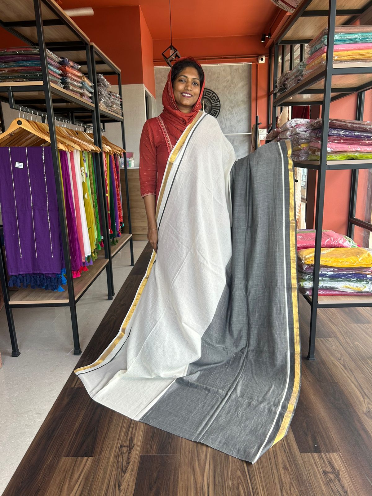 MUL COTTON IN GREY OFF WHITE COMBINATION