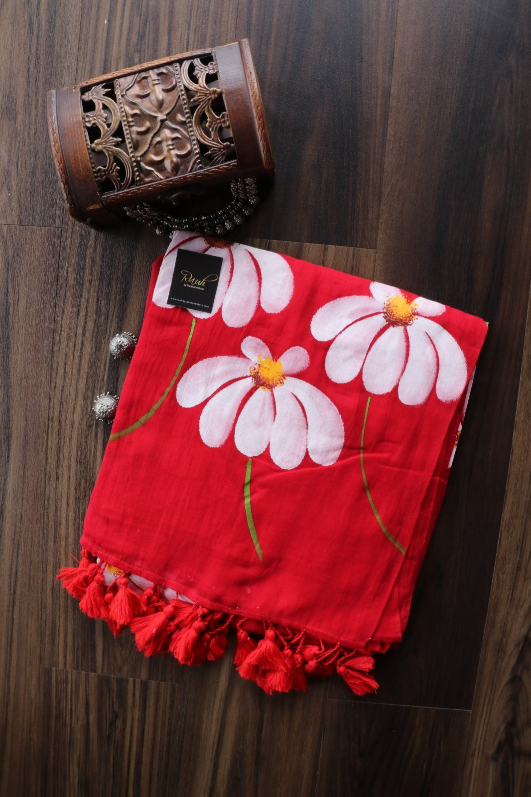 RED  MULMUL HANDPAINTED DAISY SAREE