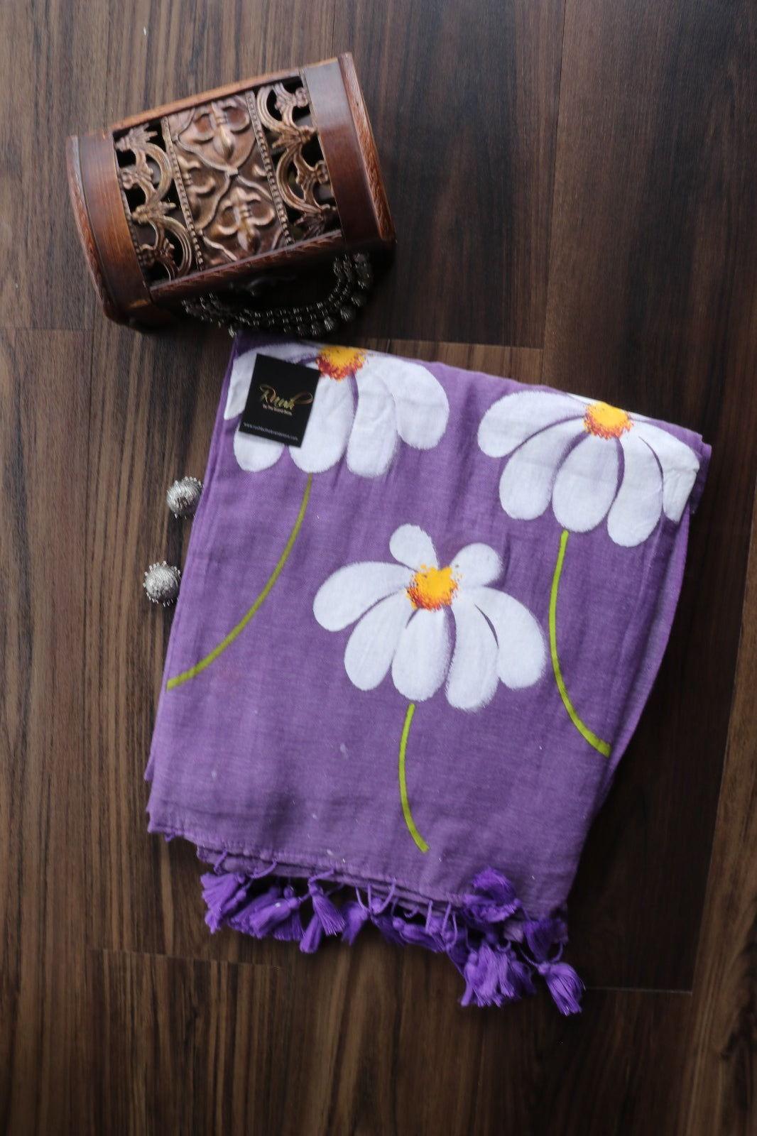 LAVENDER MULMUL HANDPAINTED DAISY SAREE
