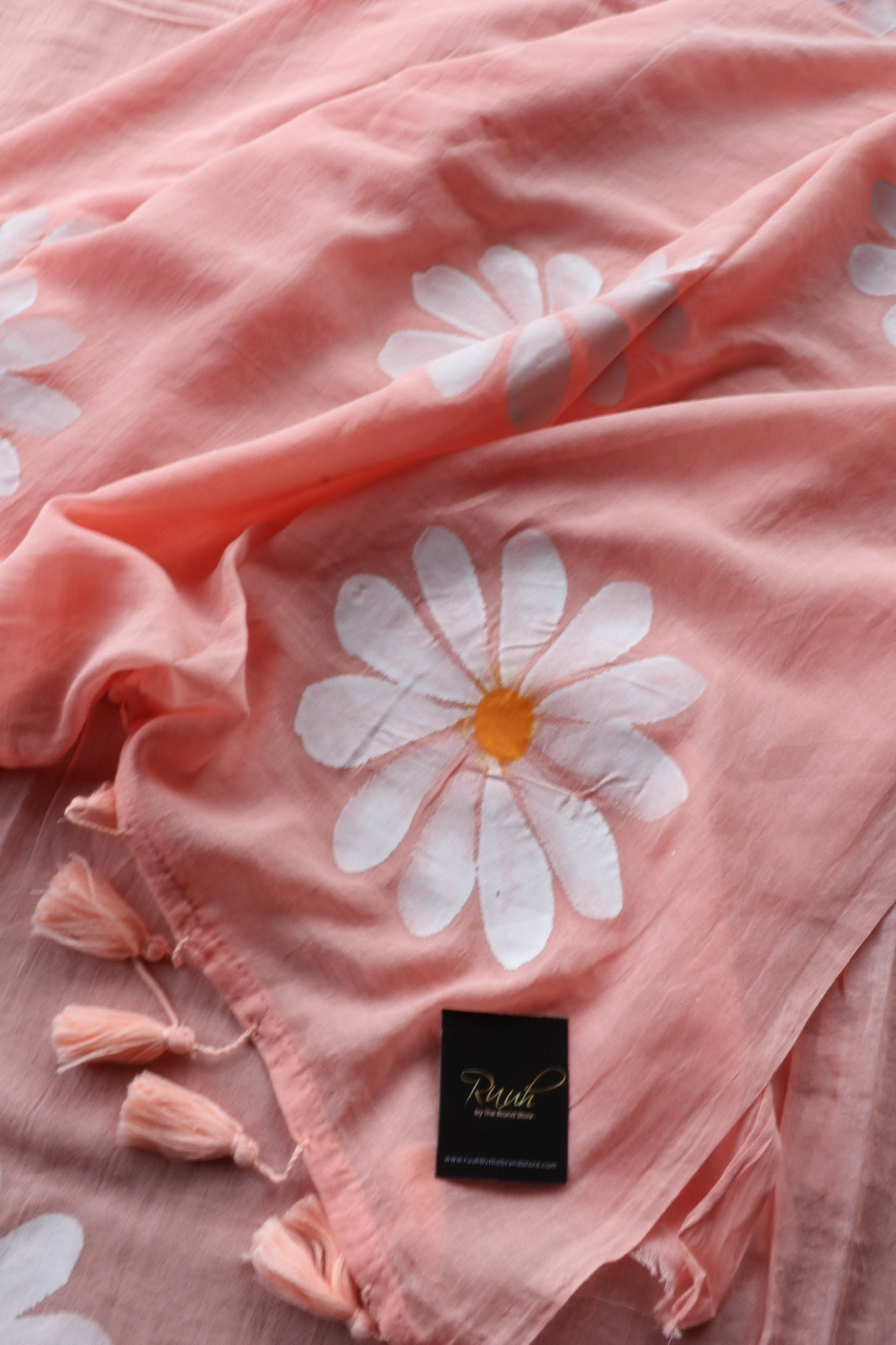 PEACH MULMUL SAREE WITH DAISY HANDPAINT