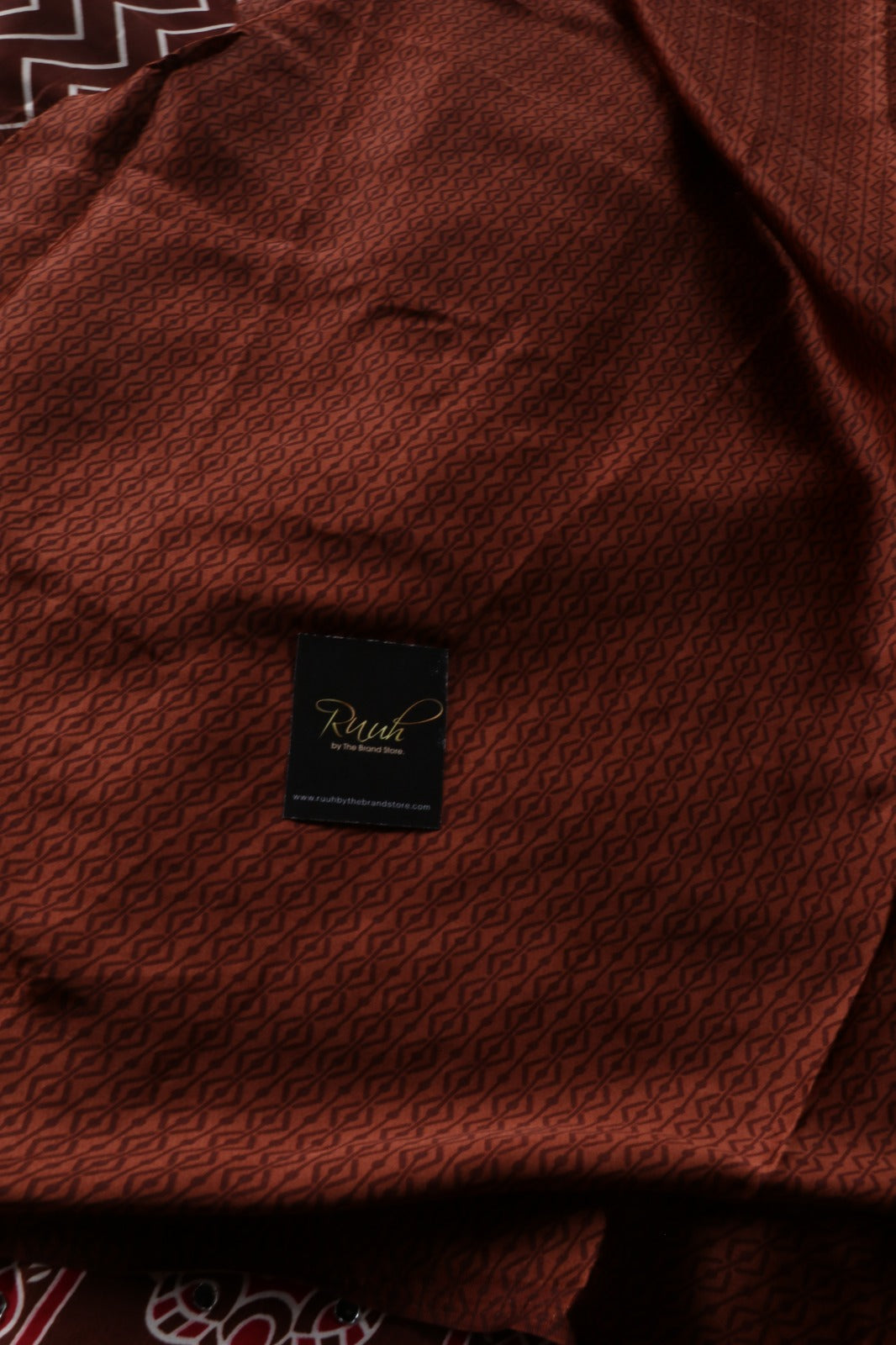 BROWN SEMI MODAL IN ZIGZAG PATTERN