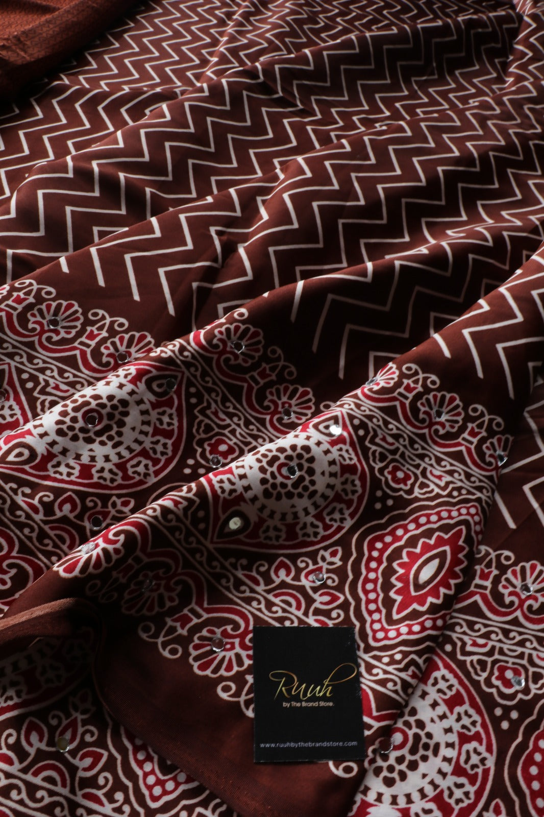 BROWN SEMI MODAL IN ZIGZAG PATTERN