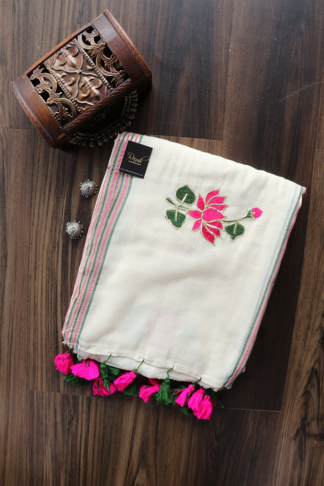 MULMUL SAREE WITH LOTUS EMBROIDERY