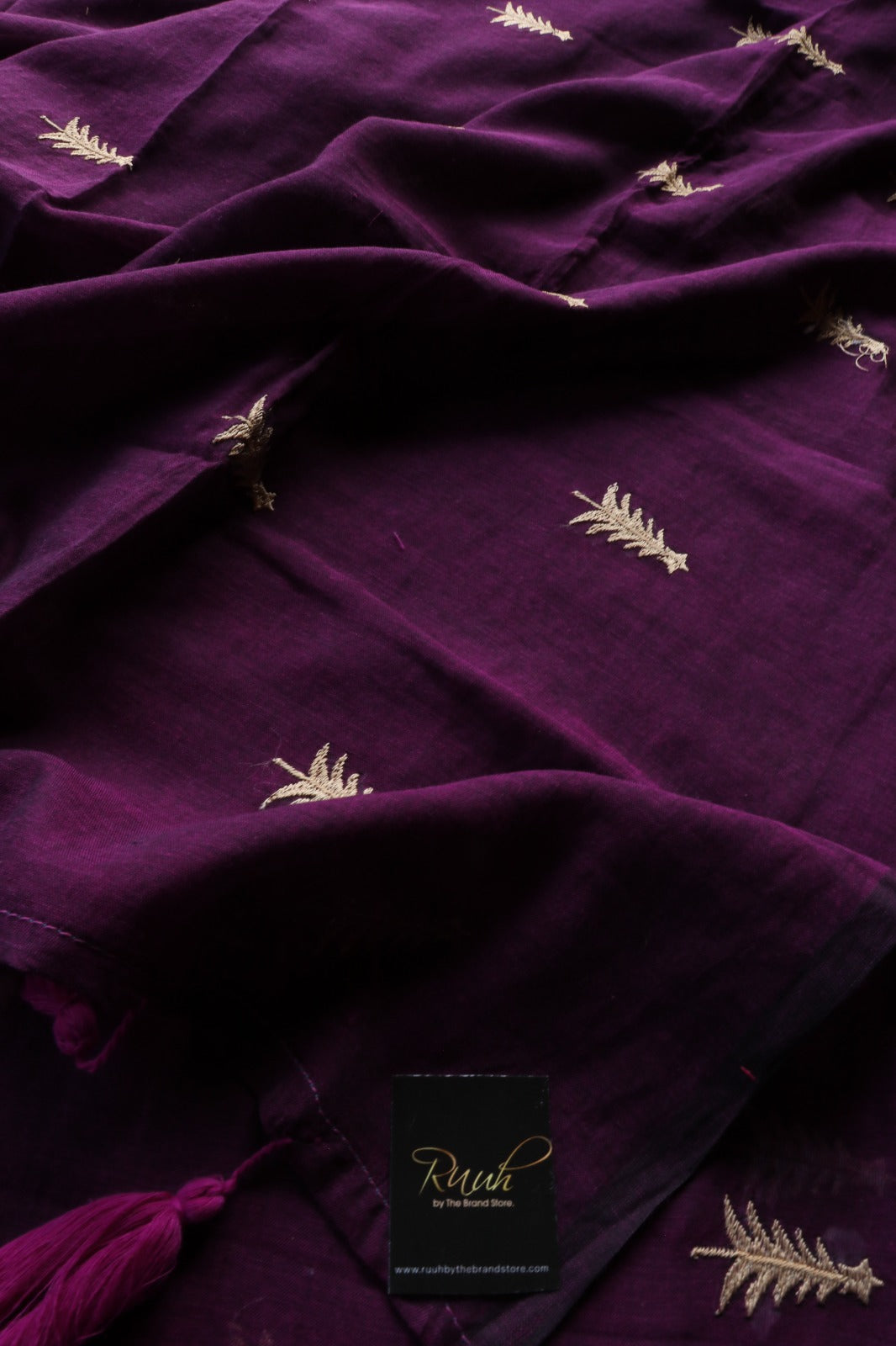 GRAPE WINE MULMUL SAREE WITH PINE TREE EMBROIDERY
