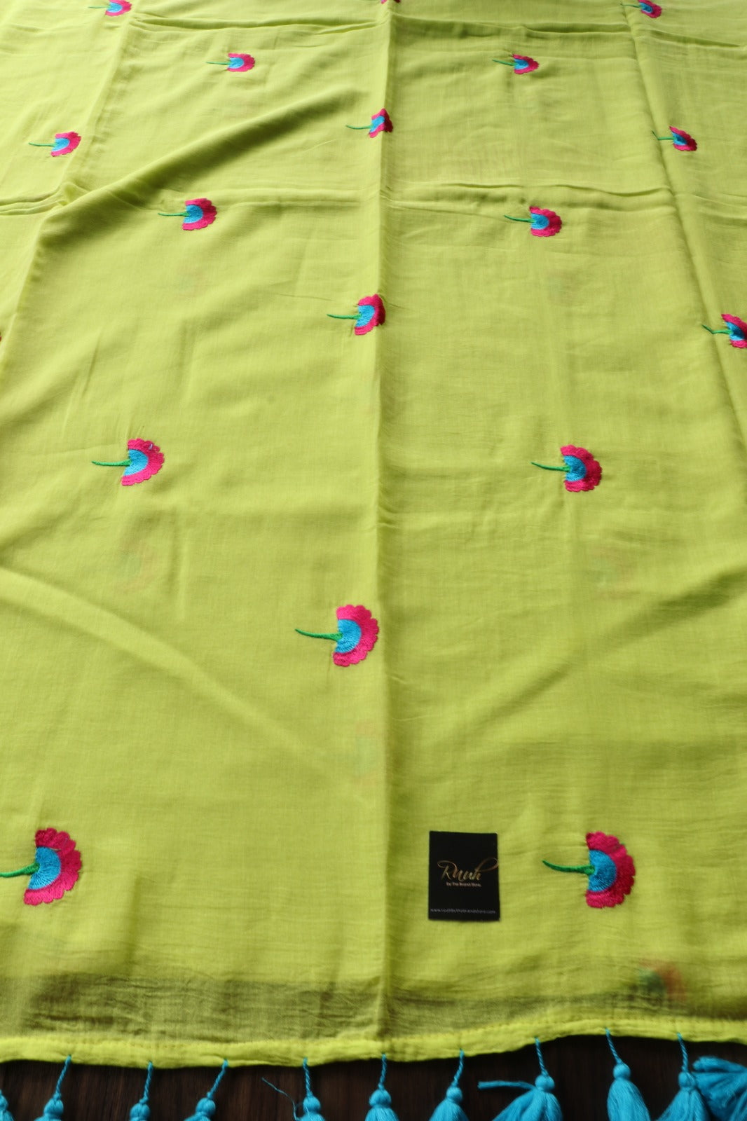 NEON MULMUL FLORAL EMBROIDERY SAREE