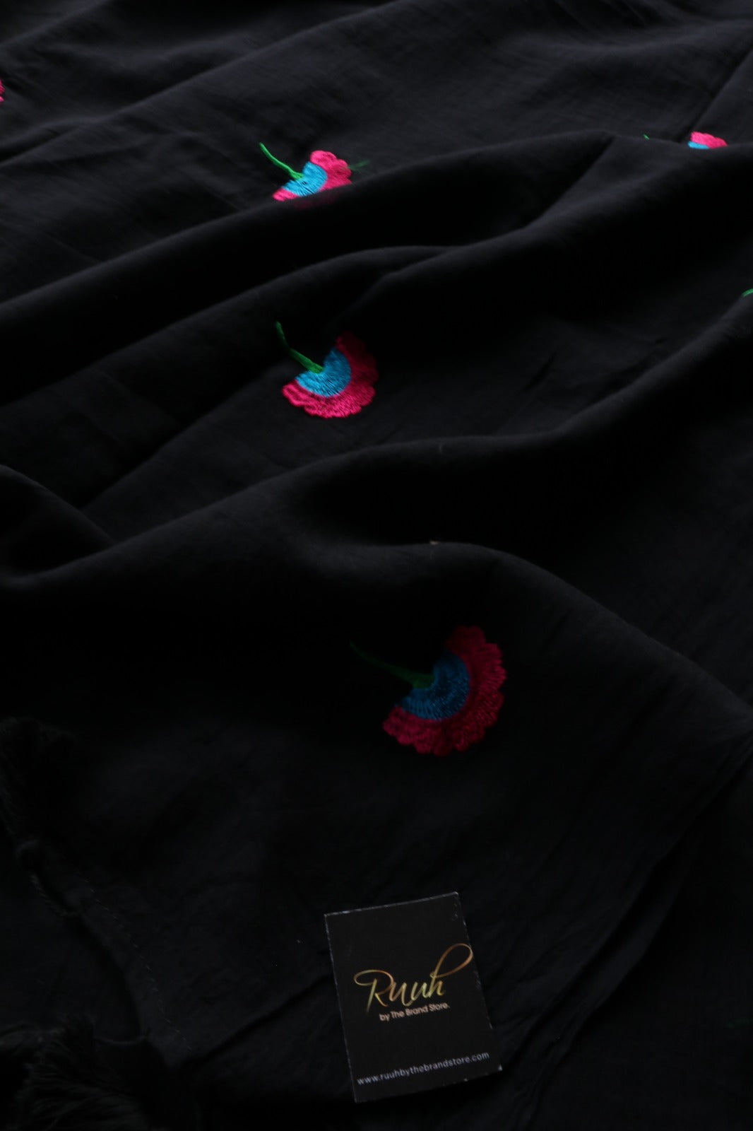 BLACK MULMUL FLORAL EMBROIDERY SAREE