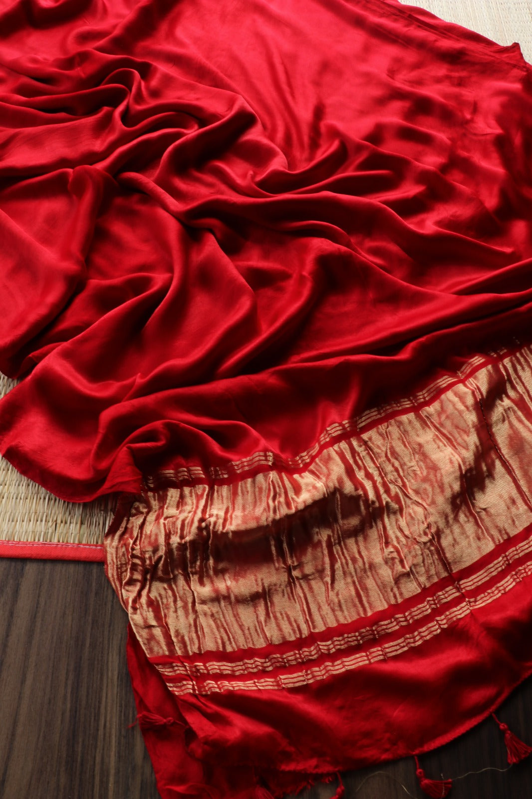 RED PLAIN MODAL SILK SAREE