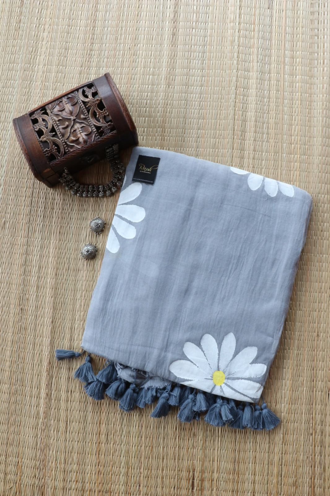 GREY MULMUL DAISY HANDPAINT SAREE - TBS26MD
