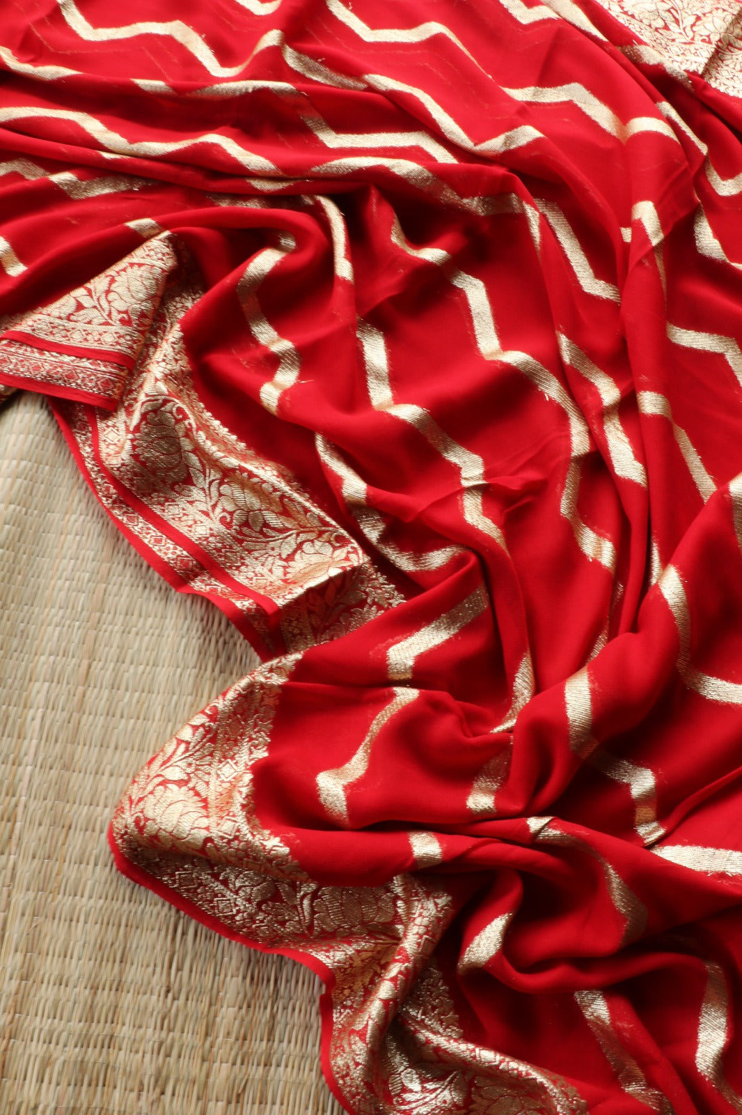 RED VISCOSE GEORGETTE SAREE