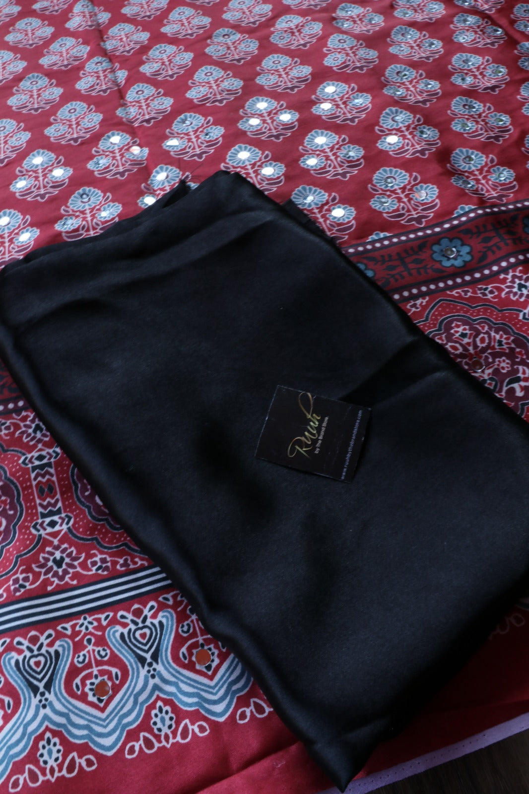 SEMI MODAL SILK WITH MIRROR WORK - TBS26SMM