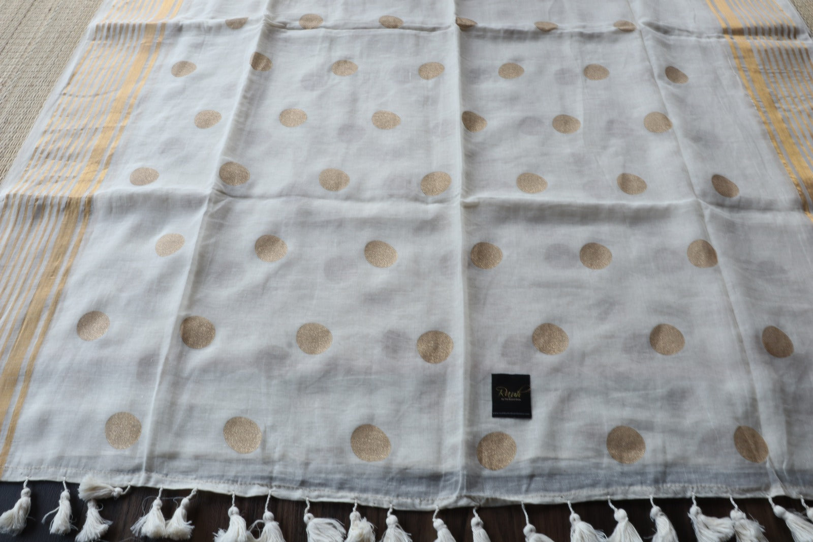 MULMUL SAREE WITH POLKA DOTS - TBS26VC