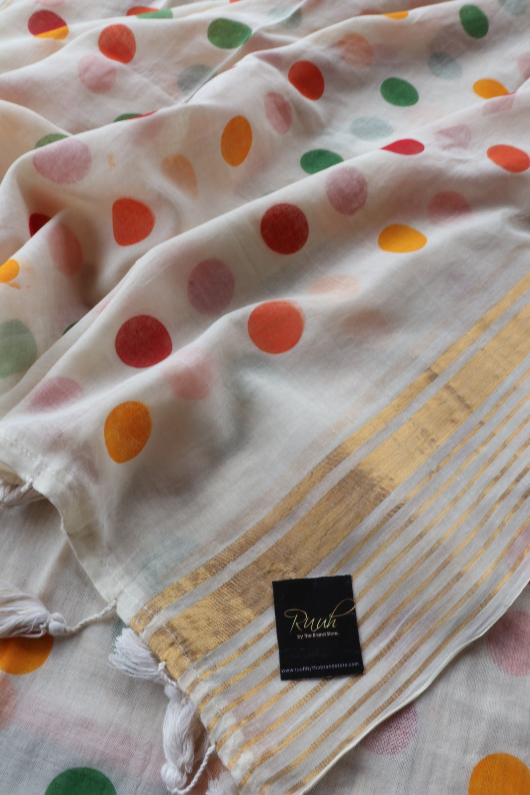 MULMUL SAREE WITH MULTICOLOUR POLKA DOTS - TBS26VC