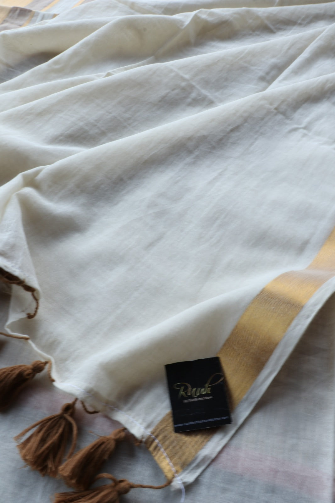 MUL COTTON WITH BROWN GOLD BORDER-TBS26VC