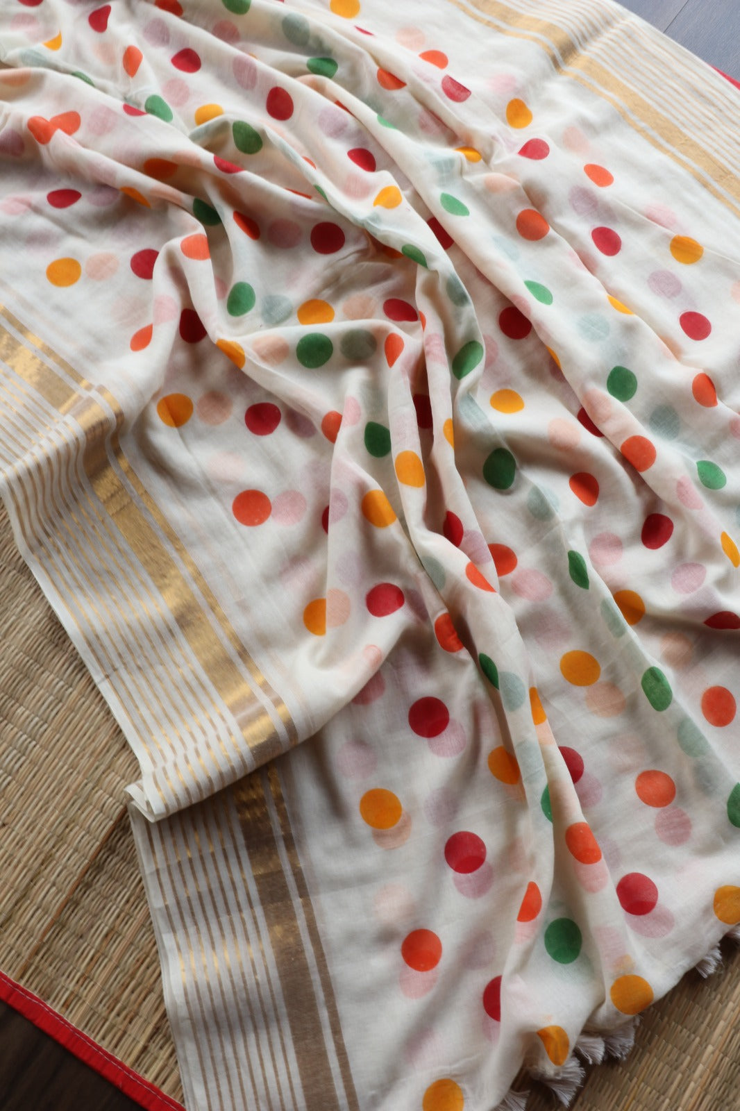 MULMUL SAREE WITH MULTICOLOUR POLKA DOTS - TBS26VC