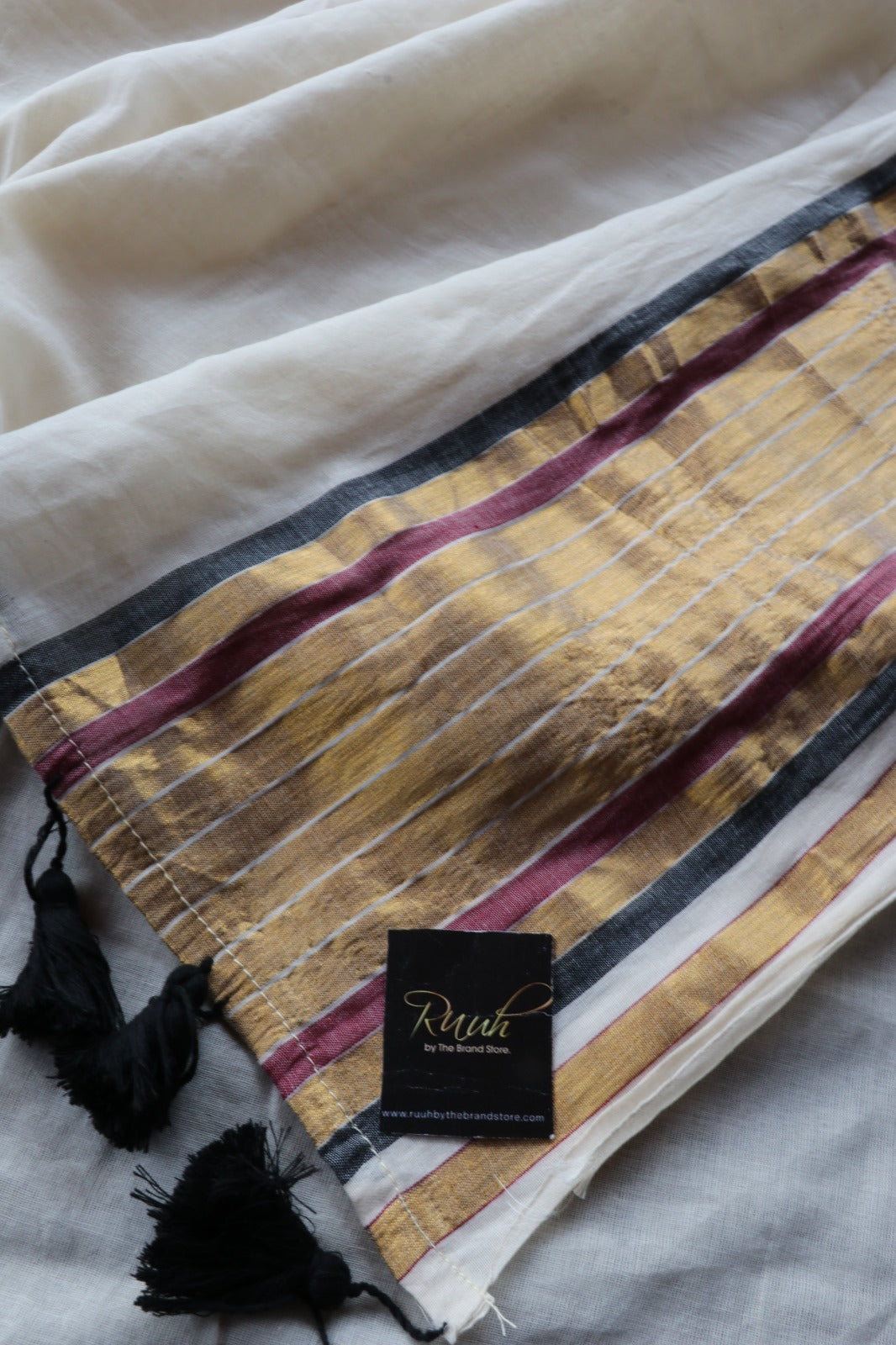 MUL COTTON SAREE WITH ZARI AND COLOUR BORDER- TBS26VC