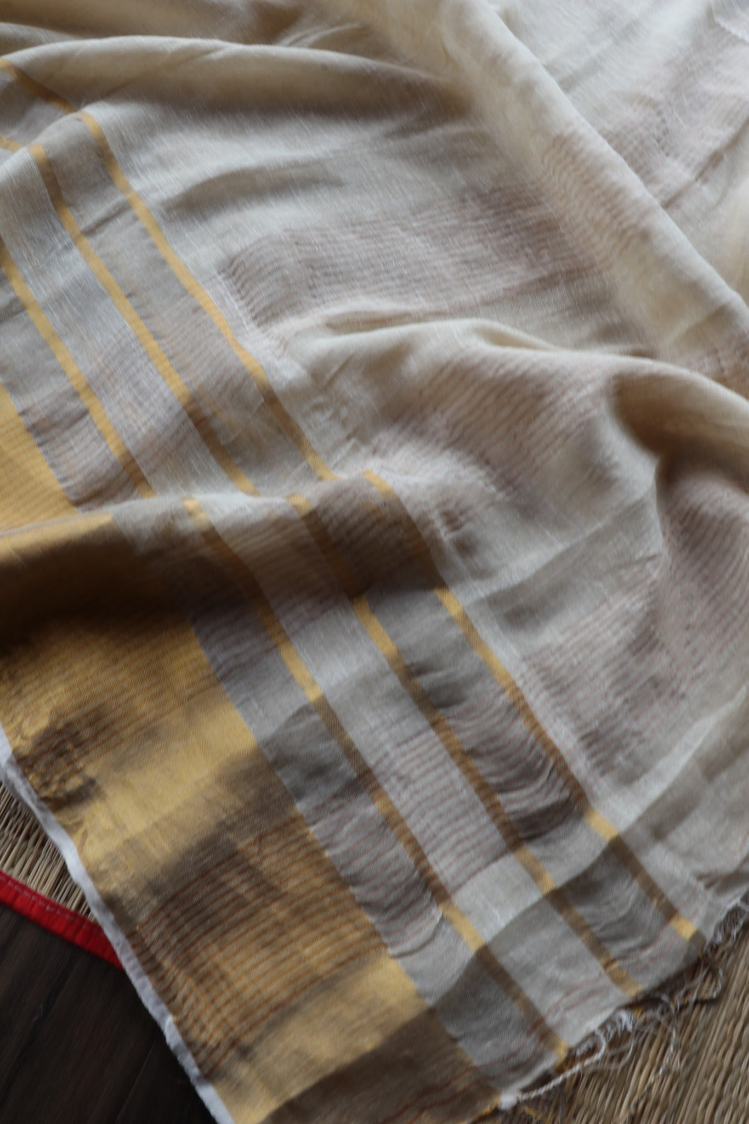 BEIGE LINEN SAREE