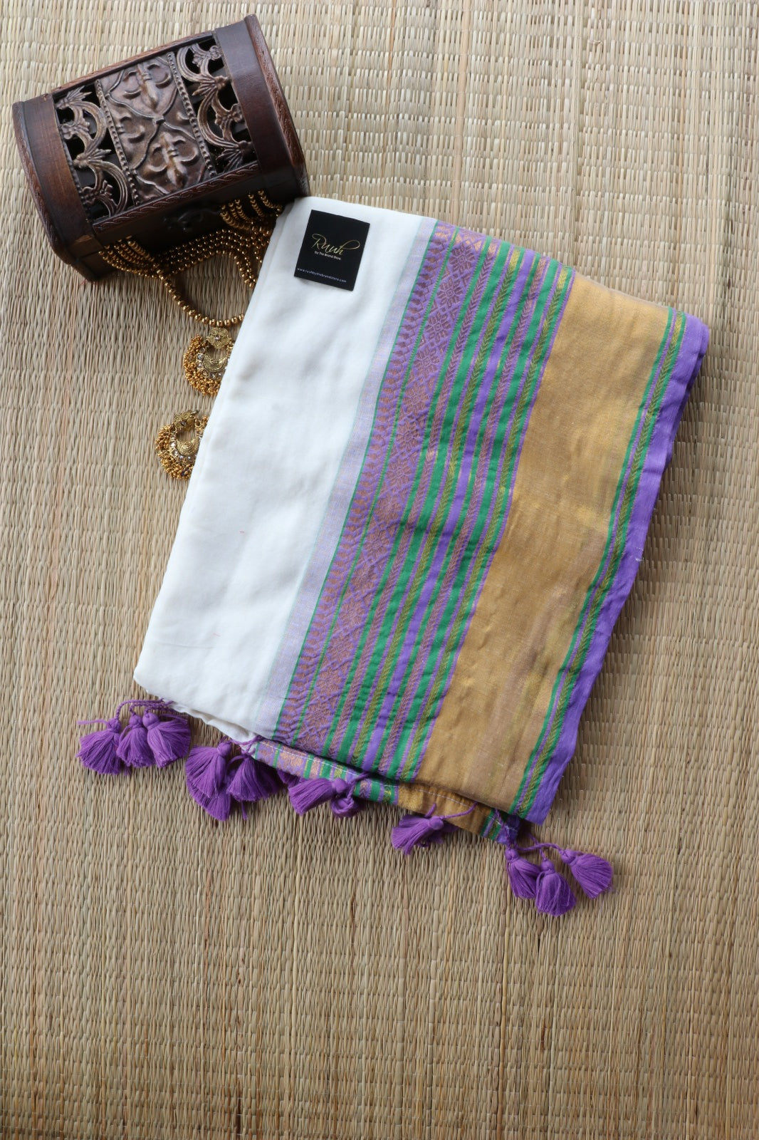 MULMUL SAREE WITH STRIPE & ZARI BORDER
