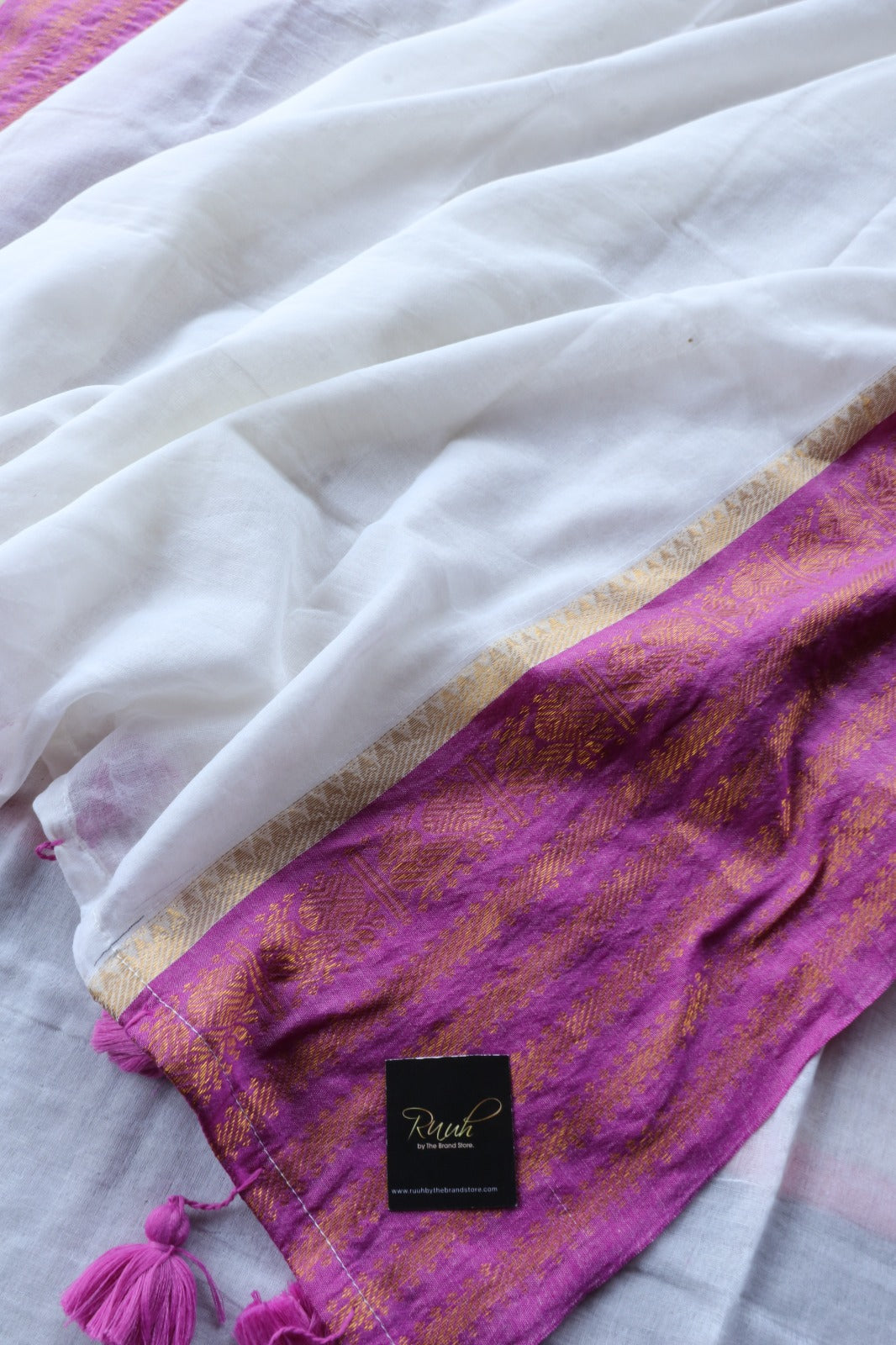 MULMUL SAREE WITH BORDER