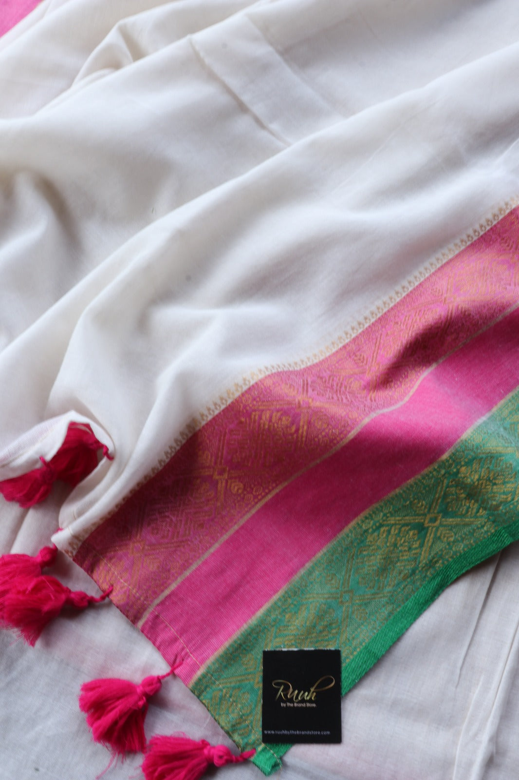 MULMUL SAREE WITH TRICOLOUR BORDER - TBS26MTC