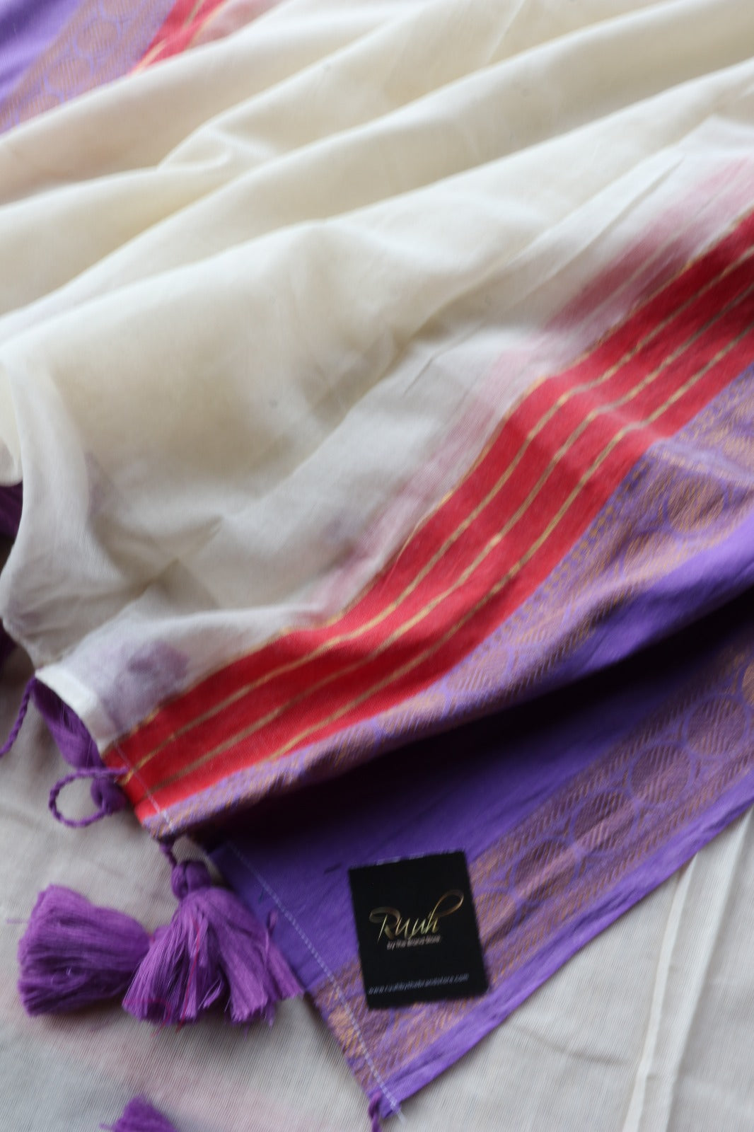 MULMUL SAREE WITH PURPLE AND RED BORDER