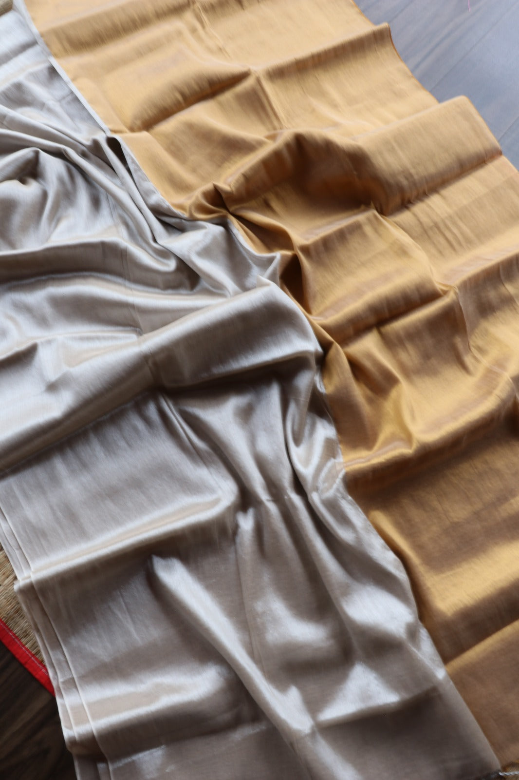 MUL TISSUE SAREE IN GOLD AND SILVER