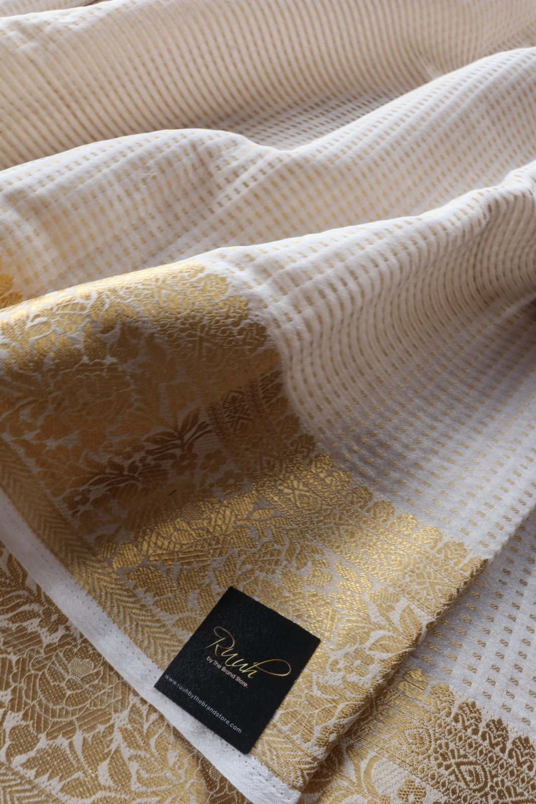 SEMI SILK SAREE WITH GOLDEN WEAVE