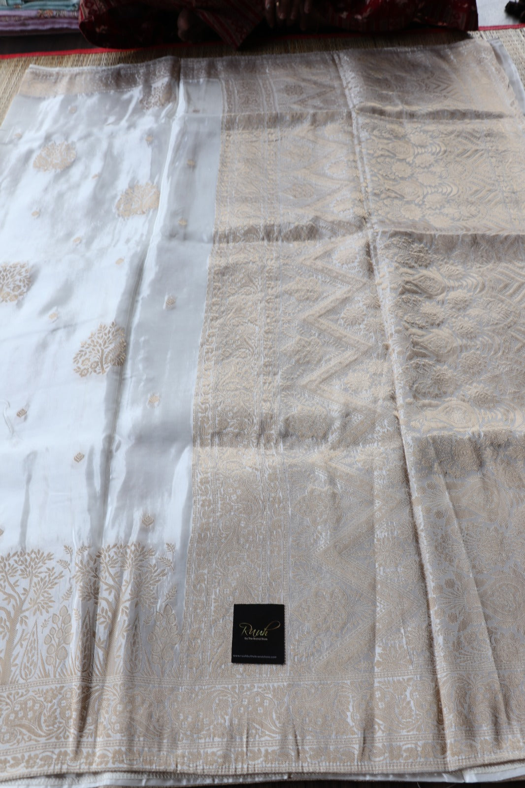 VISCOSE BANARASI SAREE ( DYEABLE)