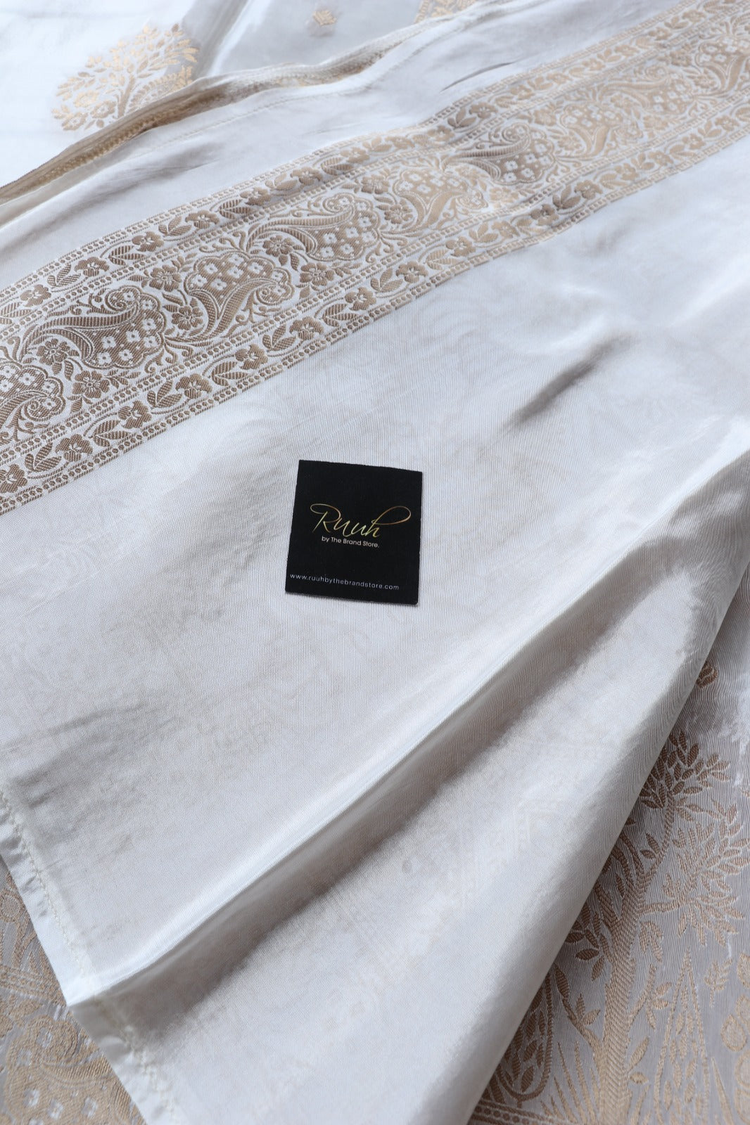 VISCOSE BANARASI SAREE ( DYEABLE)