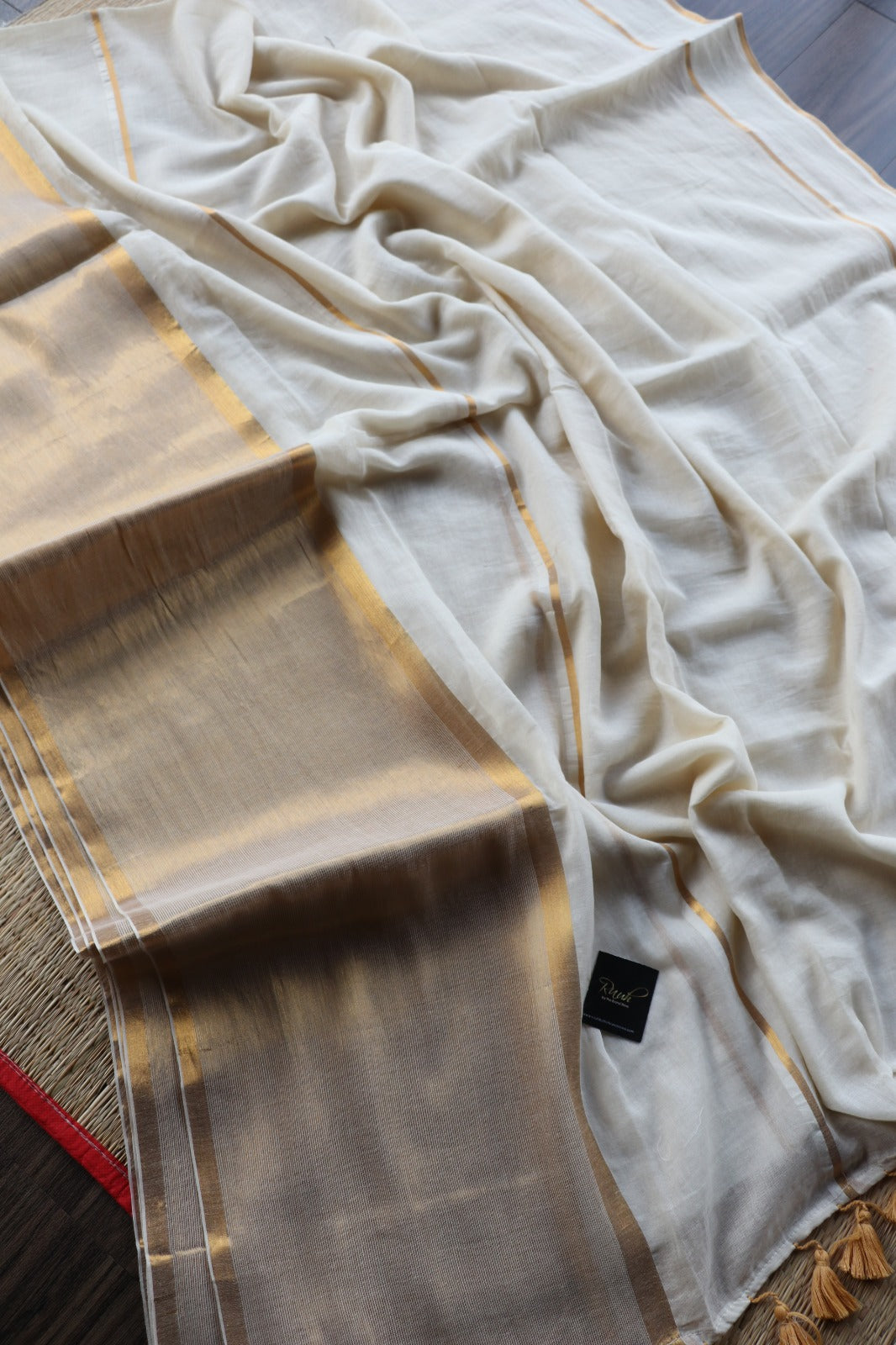 MULMUL SAREE WITH SIMPLE GOLD BORDER