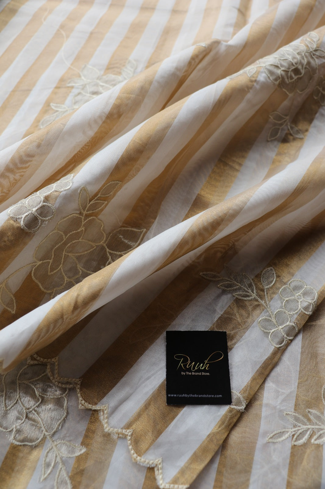 PREMIUM TISSUE ORGANZA SCALLOPPED SAREE