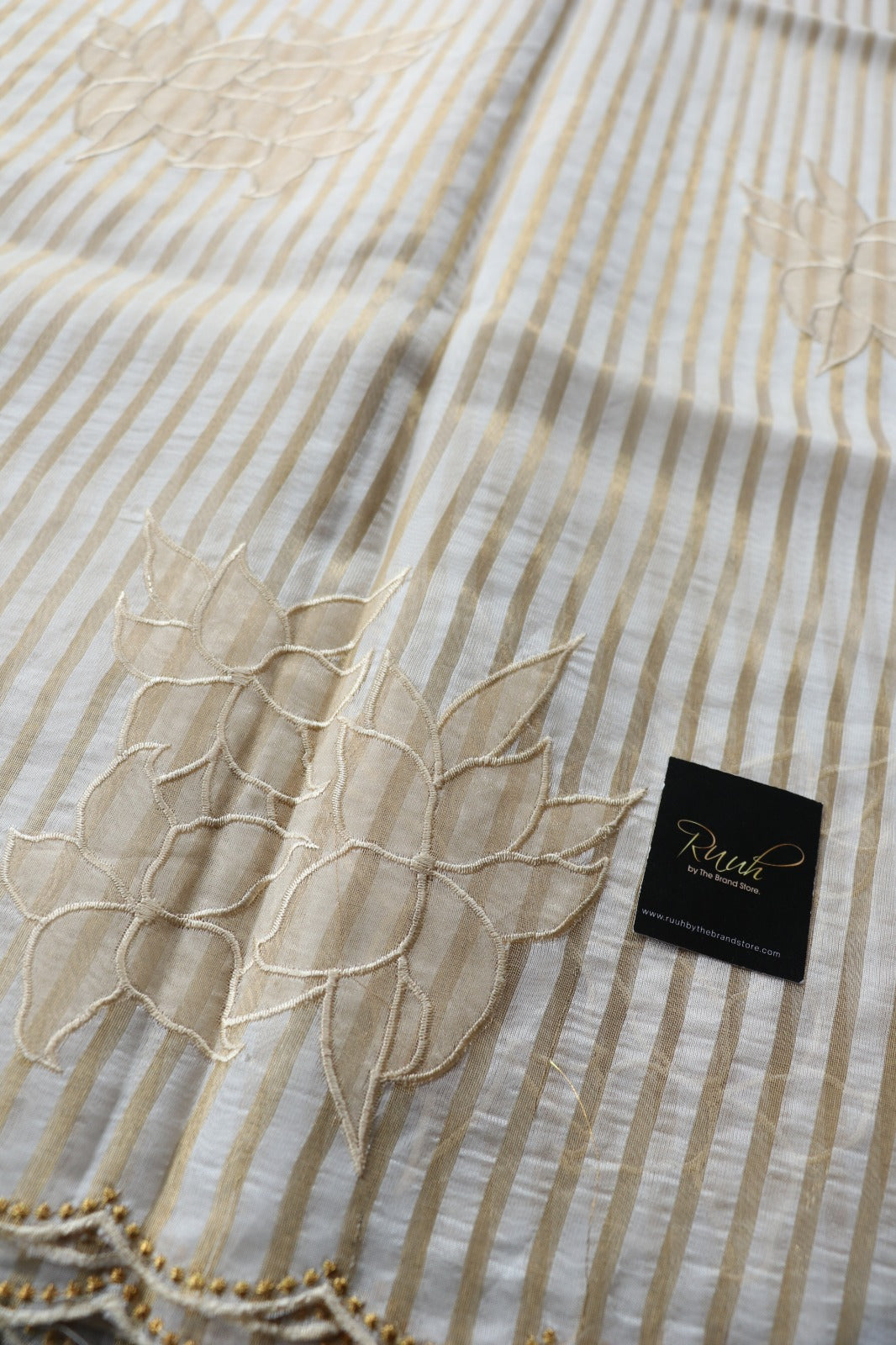 PREMIUM TISSUE ORGANZA SCALLOPPED SAREE