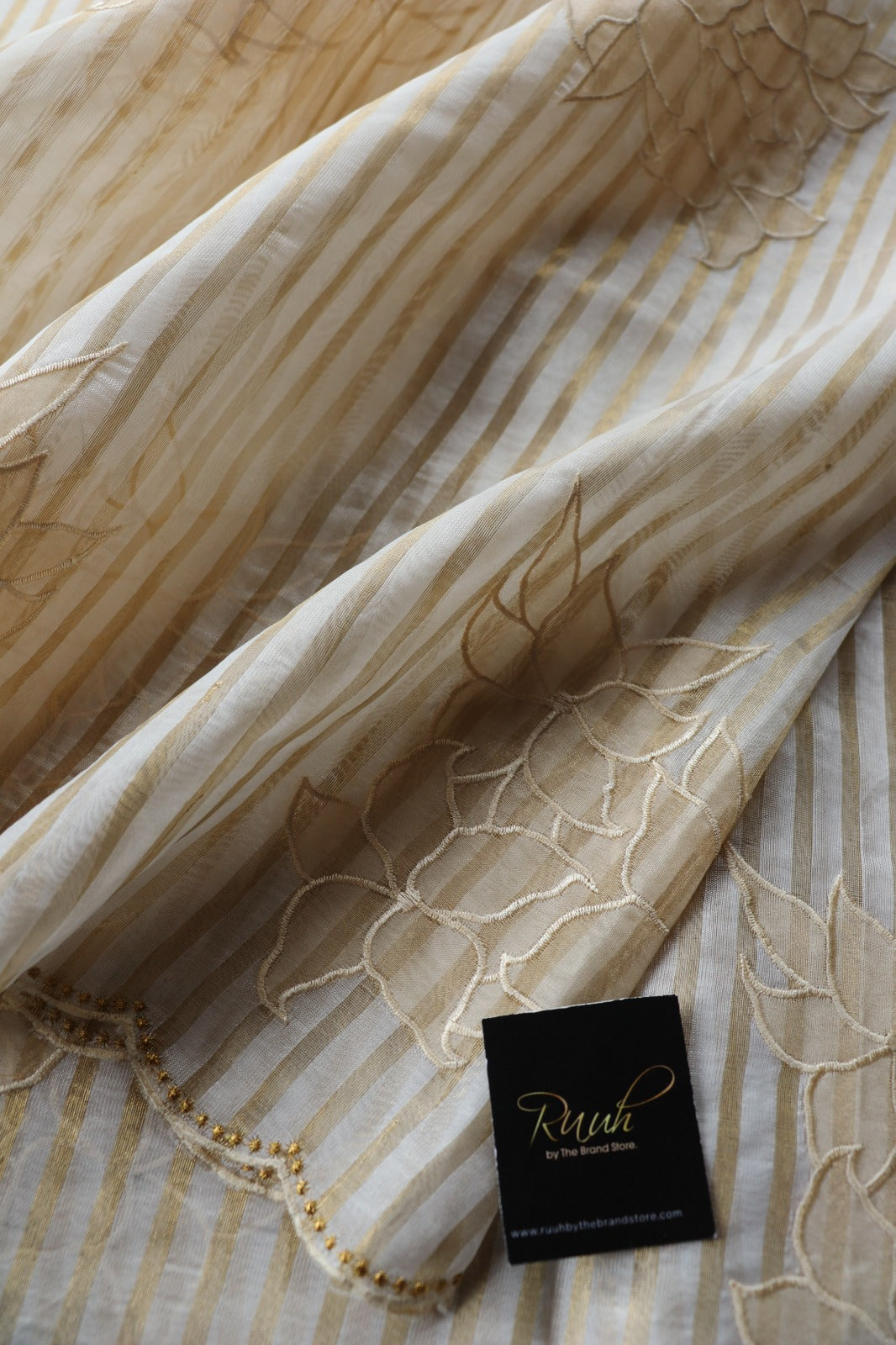 PREMIUM TISSUE ORGANZA SCALLOPPED SAREE