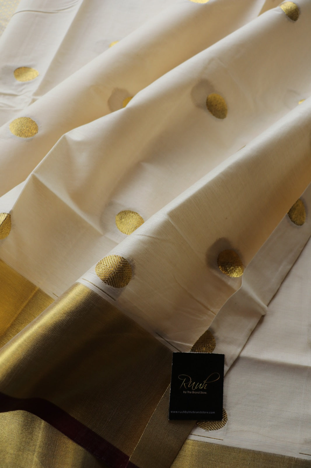 PREMIUM KERALA COTTON WITH POLKA WEAVING