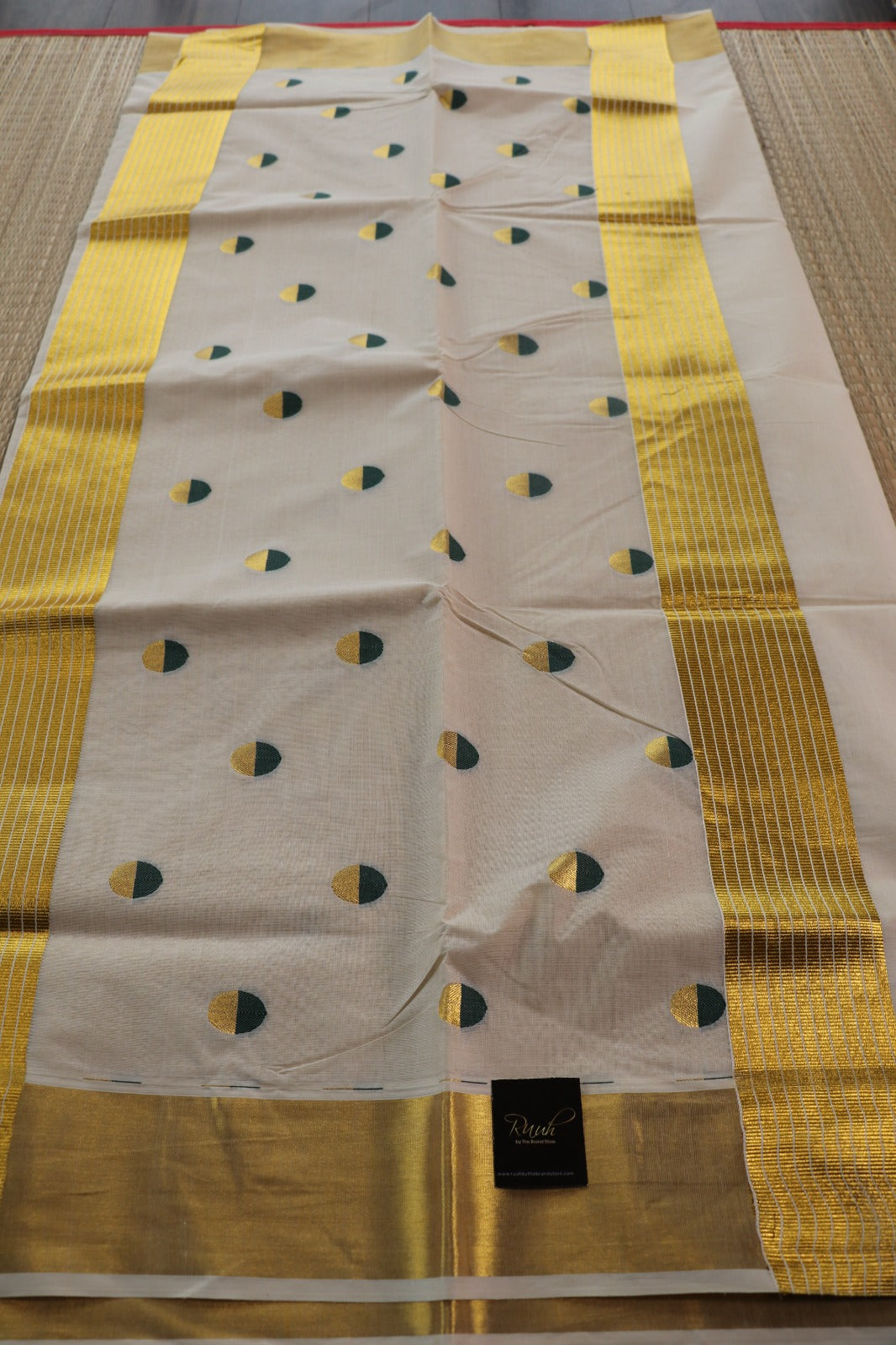 PREMIUM KERALA COTTON WITH GREEN POLKA WEAVING